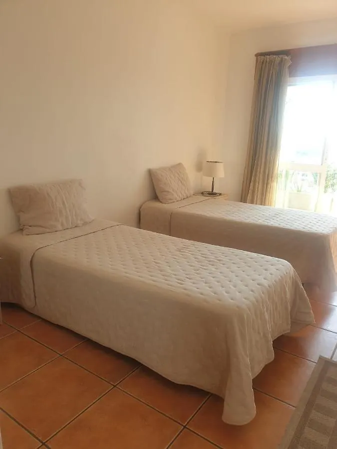Guest House Marreiros Lagos Homestay