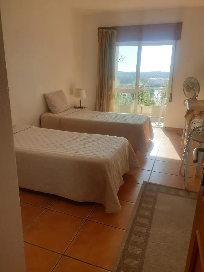 Guest House Marreiros Lagos